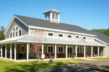 Spacious Upstairs 1Bed- Walking Distance To Beach Outlet Mall Michigan City Exteriör bild