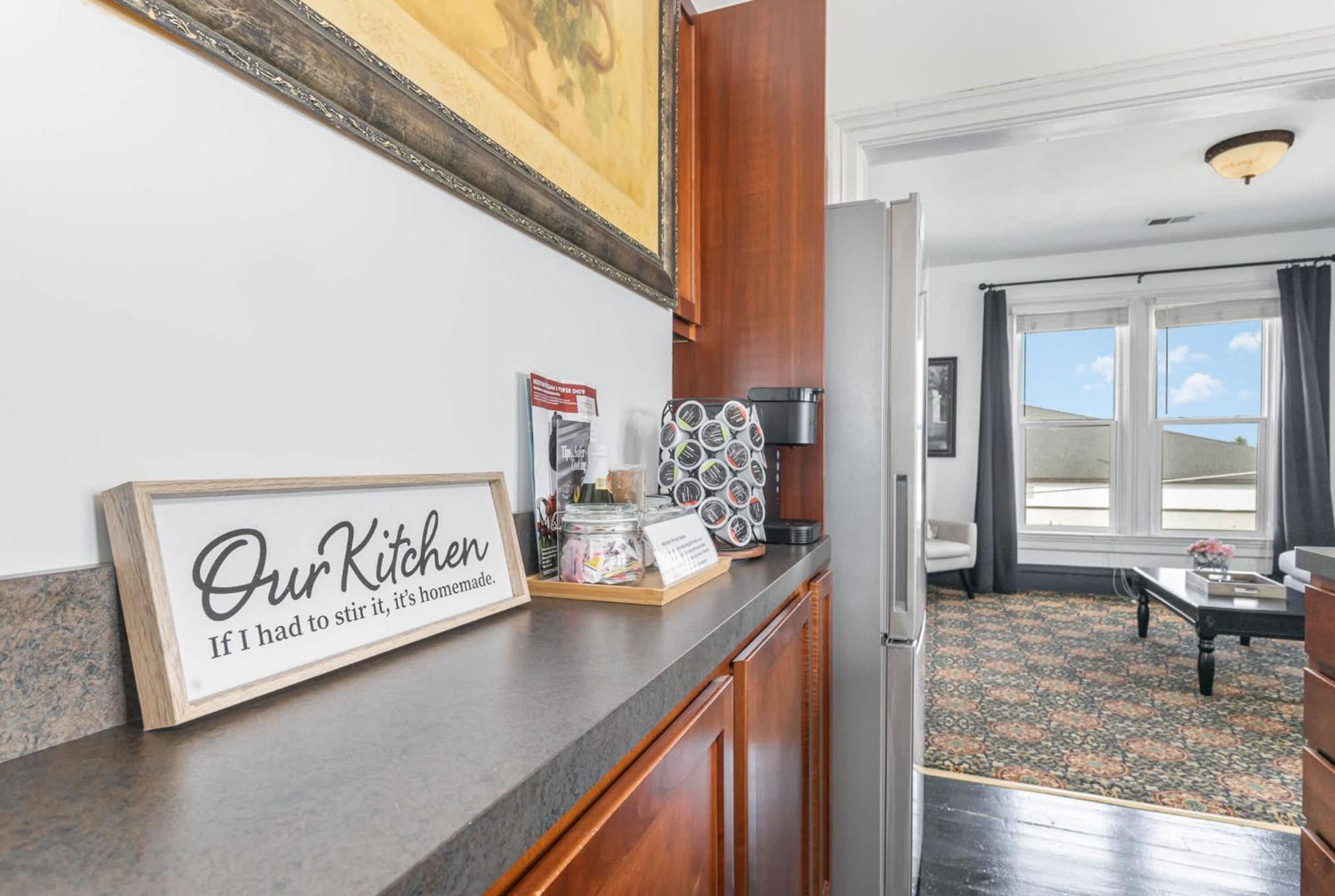 Spacious Upstairs 1Bed- Walking Distance To Beach Outlet Mall Michigan City Exteriör bild