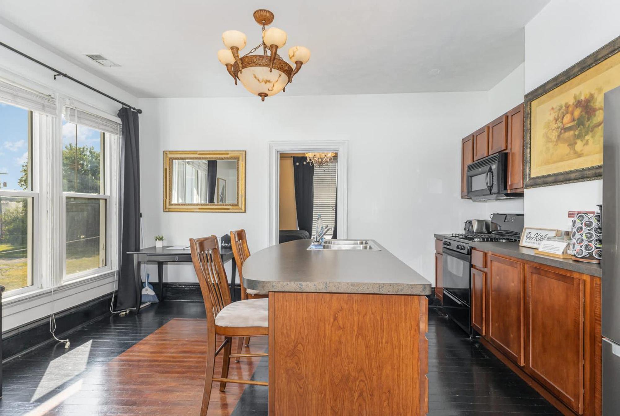 Spacious Upstairs 1Bed- Walking Distance To Beach Outlet Mall Michigan City Exteriör bild