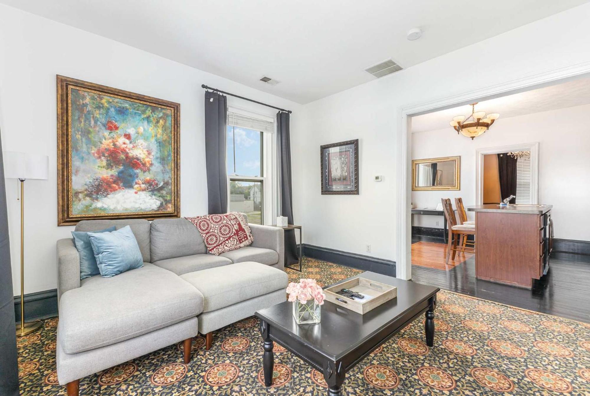 Spacious Upstairs 1Bed- Walking Distance To Beach Outlet Mall Michigan City Exteriör bild
